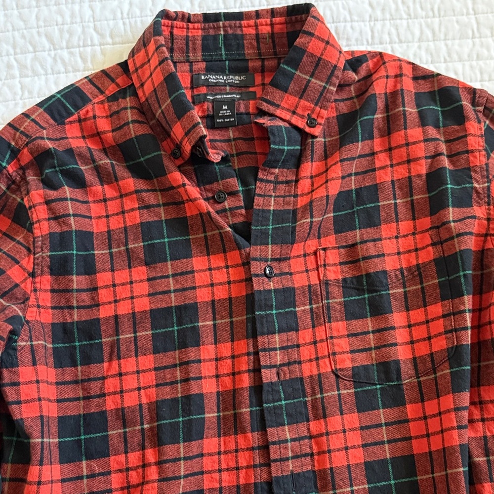 Banana Republic Red and Black Plaid Button-Down Shirt